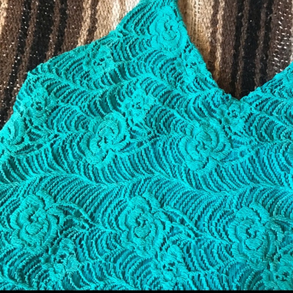 Summer Top - Picture 2 of 4